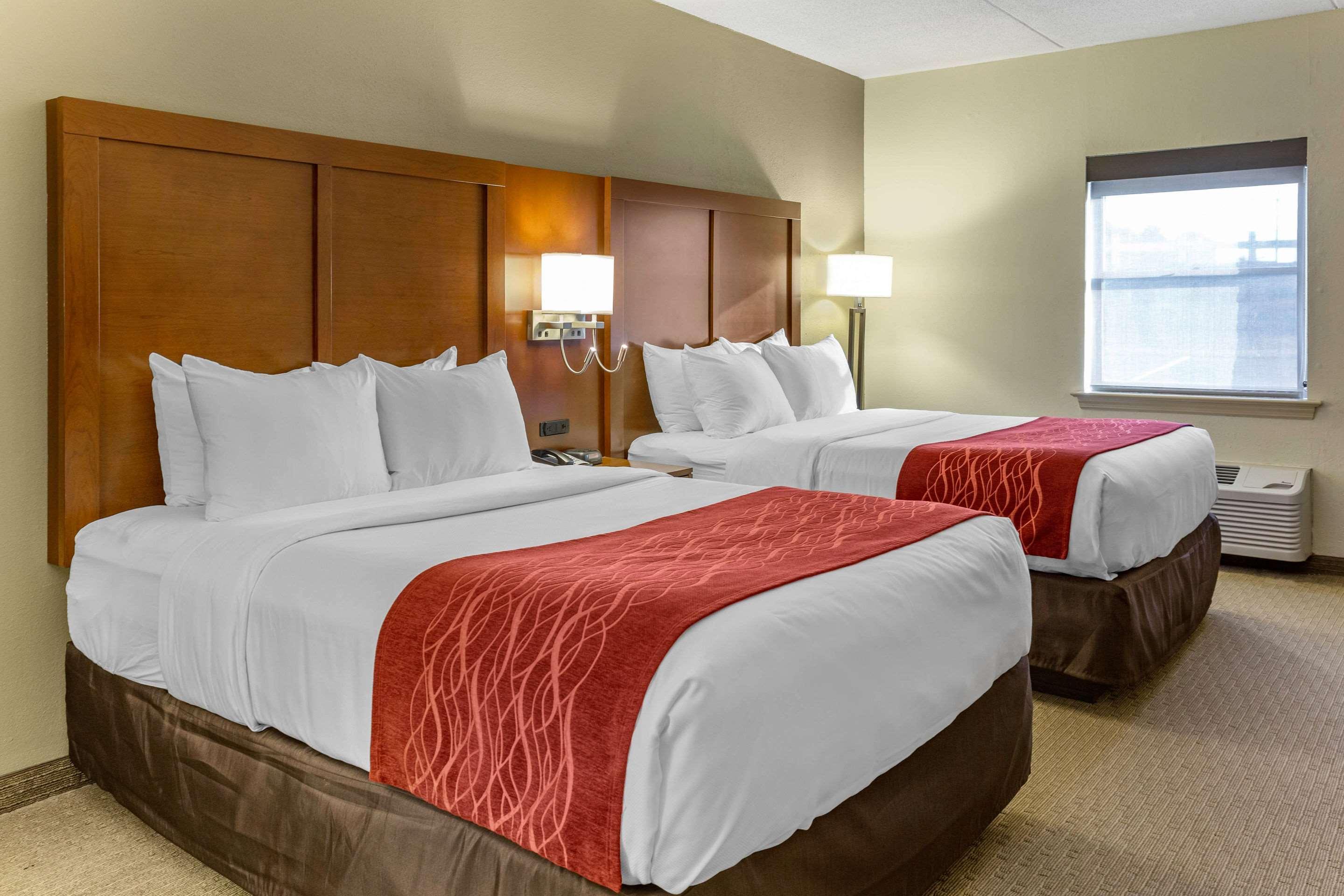 Comfort Inn Lancaster At Rockvale Smoketown  Exterior photo