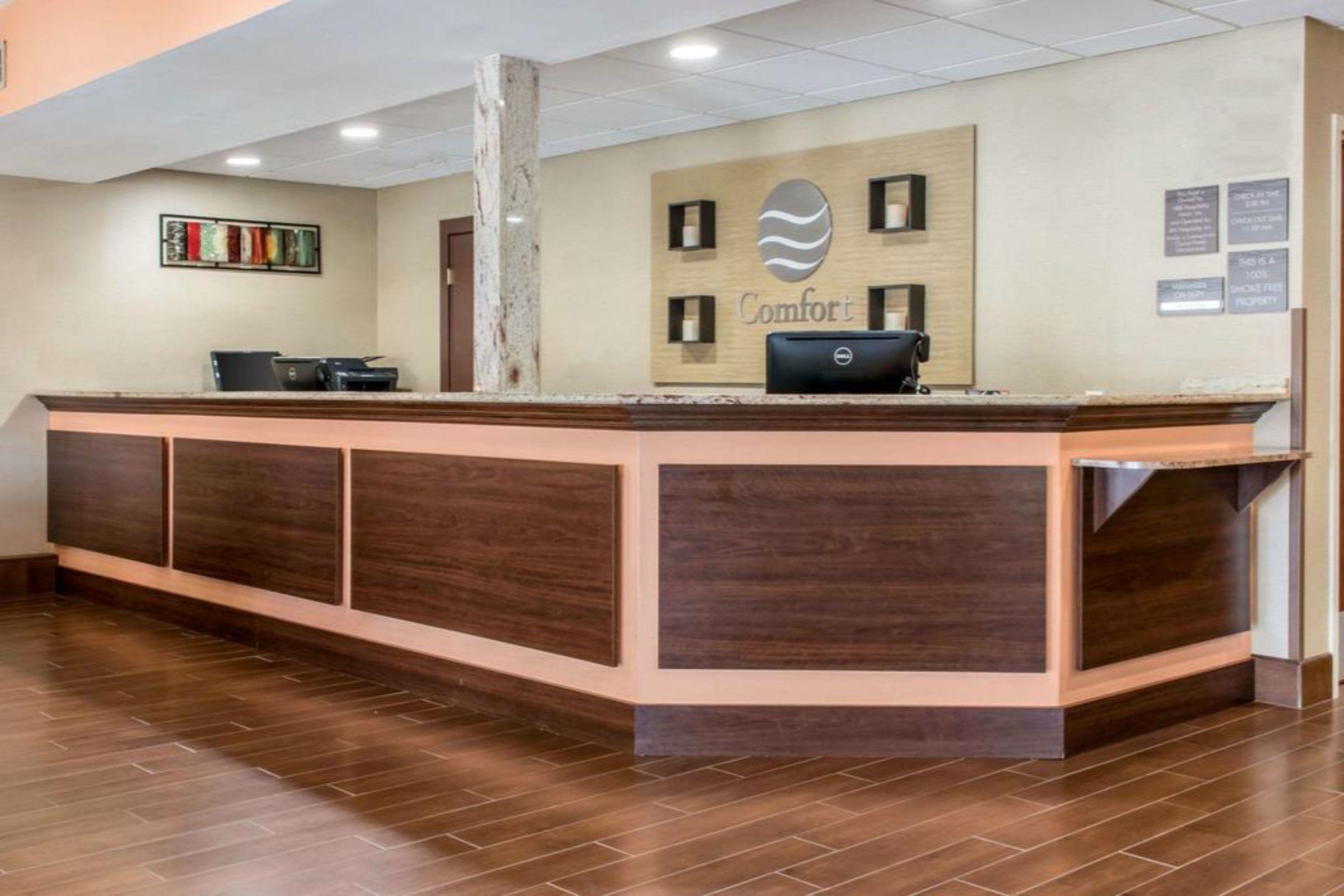 Comfort Inn Lancaster At Rockvale Smoketown  Exterior photo