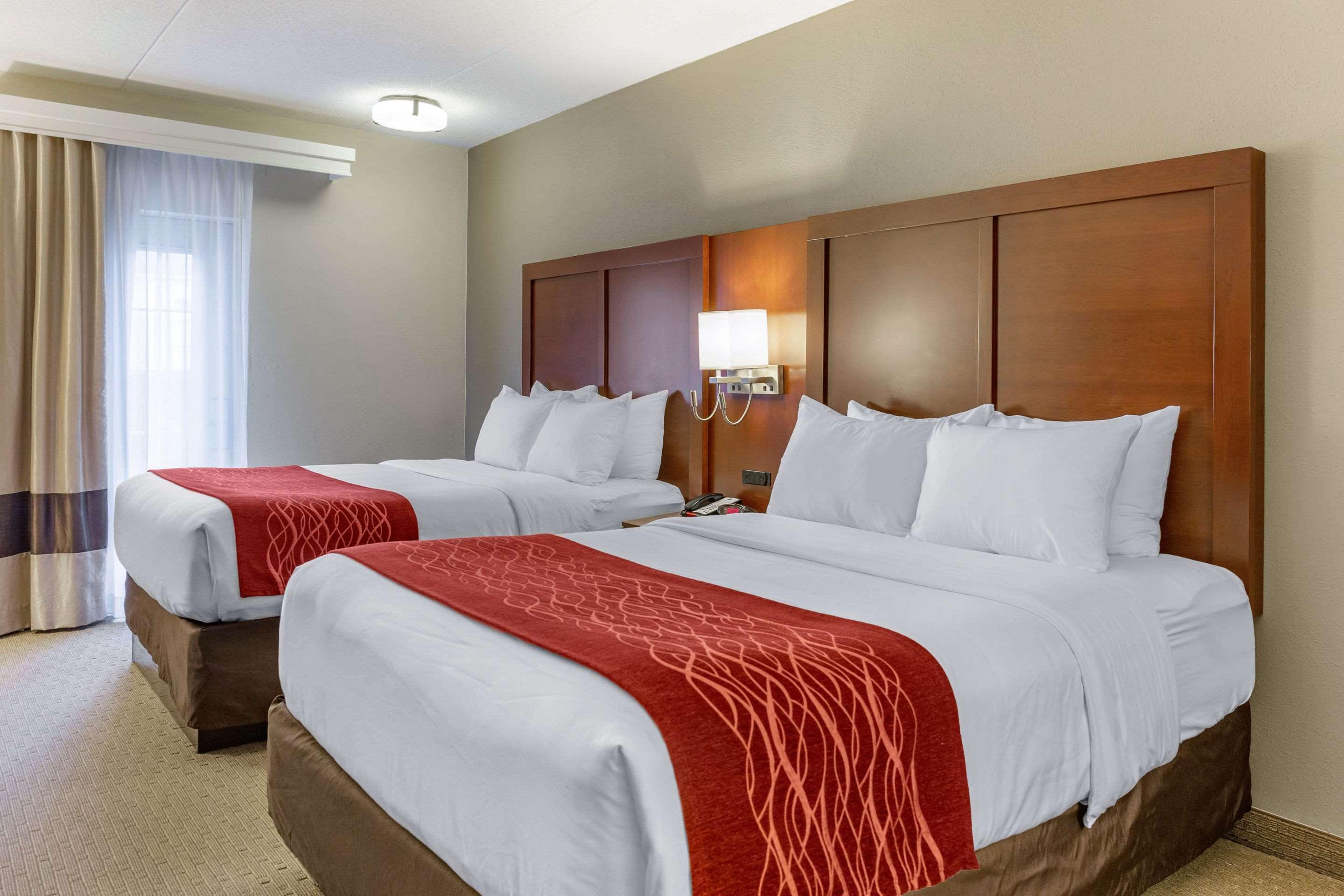 Comfort Inn Lancaster At Rockvale Smoketown  Exterior photo