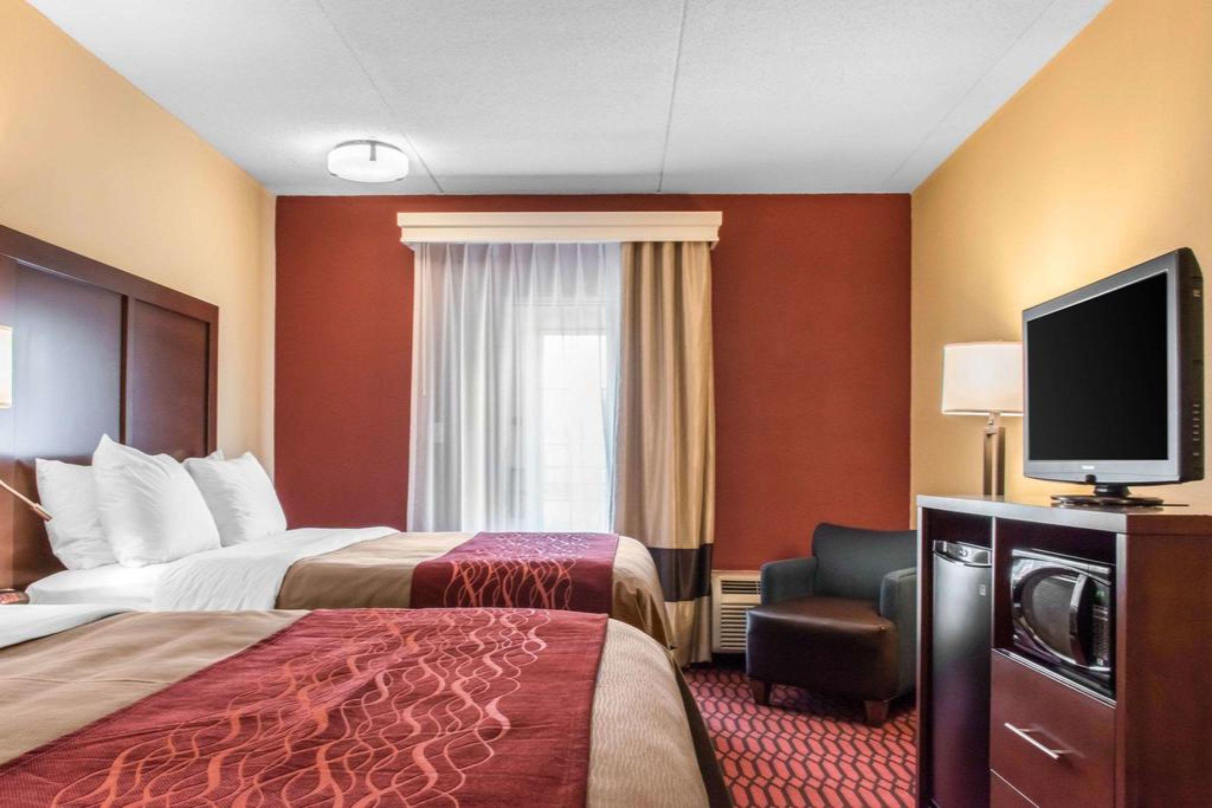 Comfort Inn Lancaster At Rockvale Smoketown  Exterior photo
