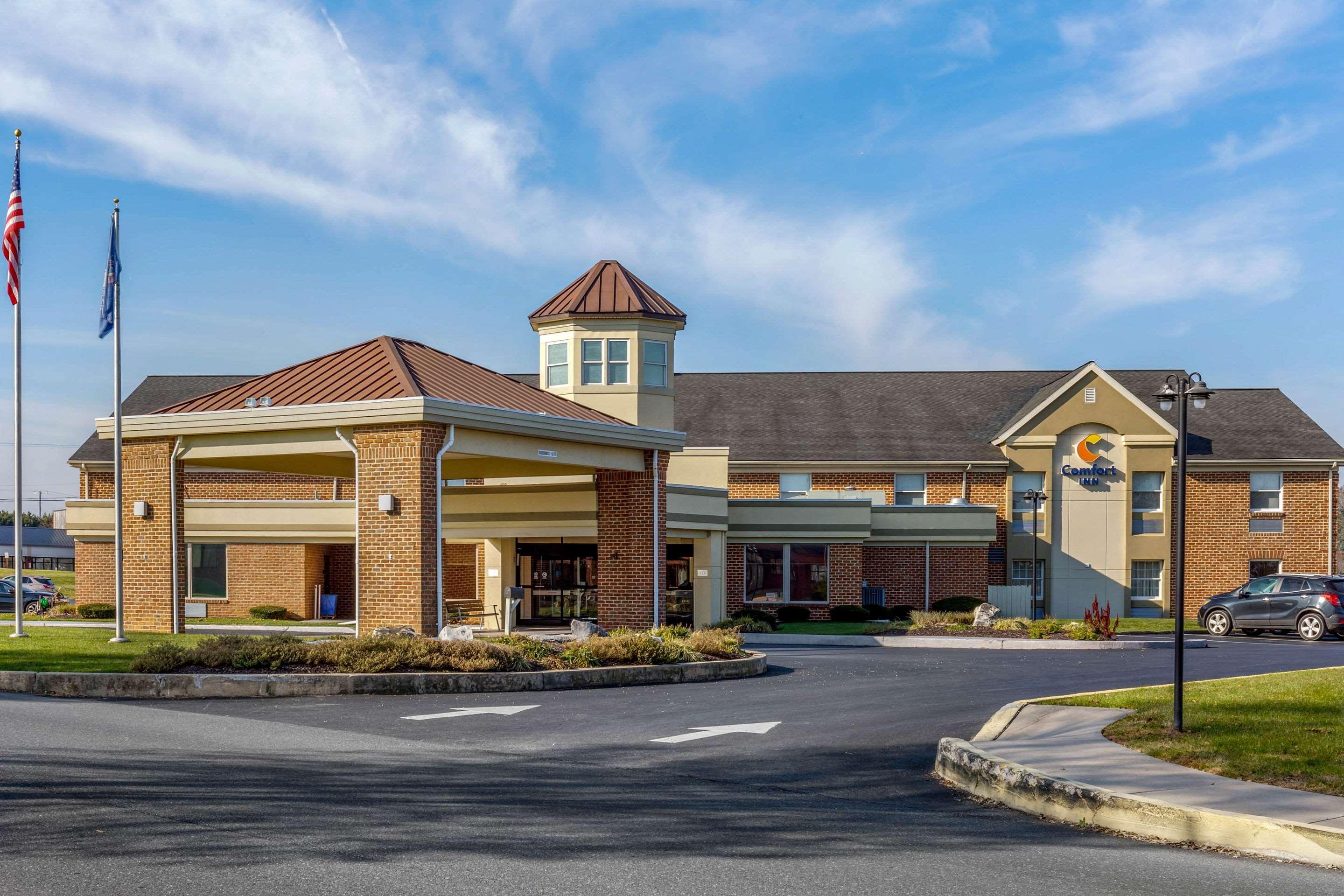 Comfort Inn Lancaster At Rockvale Smoketown  Exterior photo