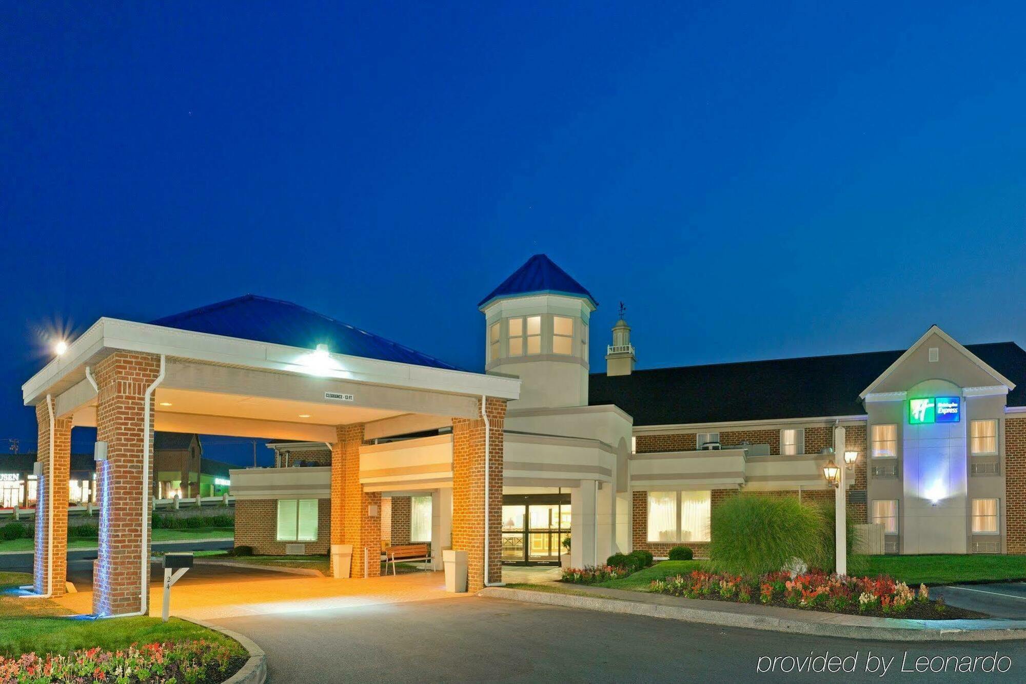 Comfort Inn Lancaster At Rockvale Smoketown  Exterior photo